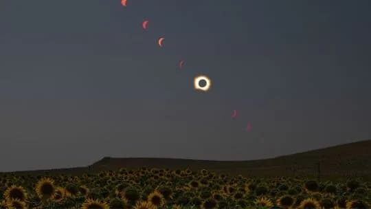 La NASA difundió impresionantes registros del eclipse solar de agosto capturados desde la Tierra, el aire y el espacio