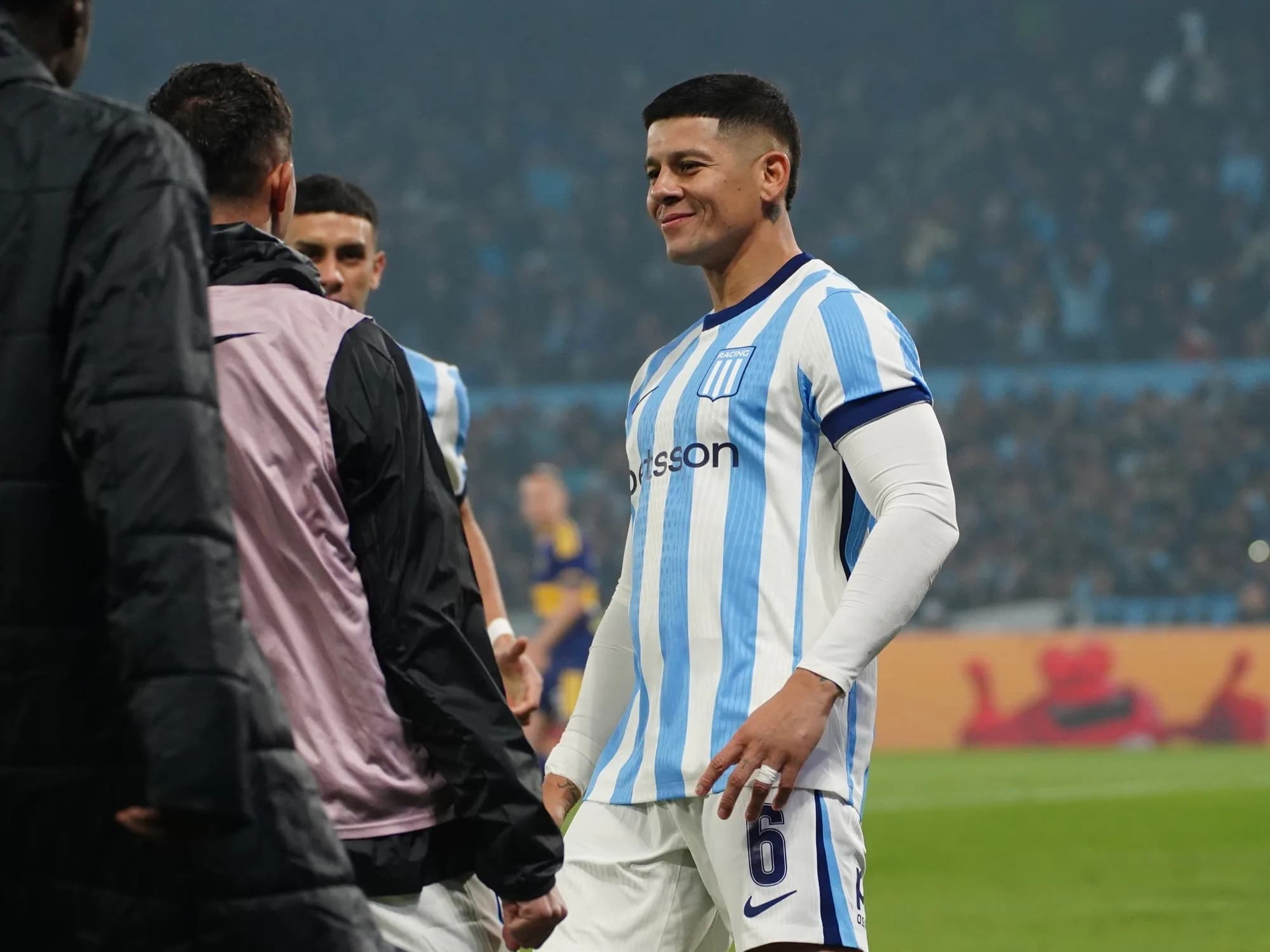 Rojo y un fuerte comentario después del gol: "En Boca jamás me cagué"