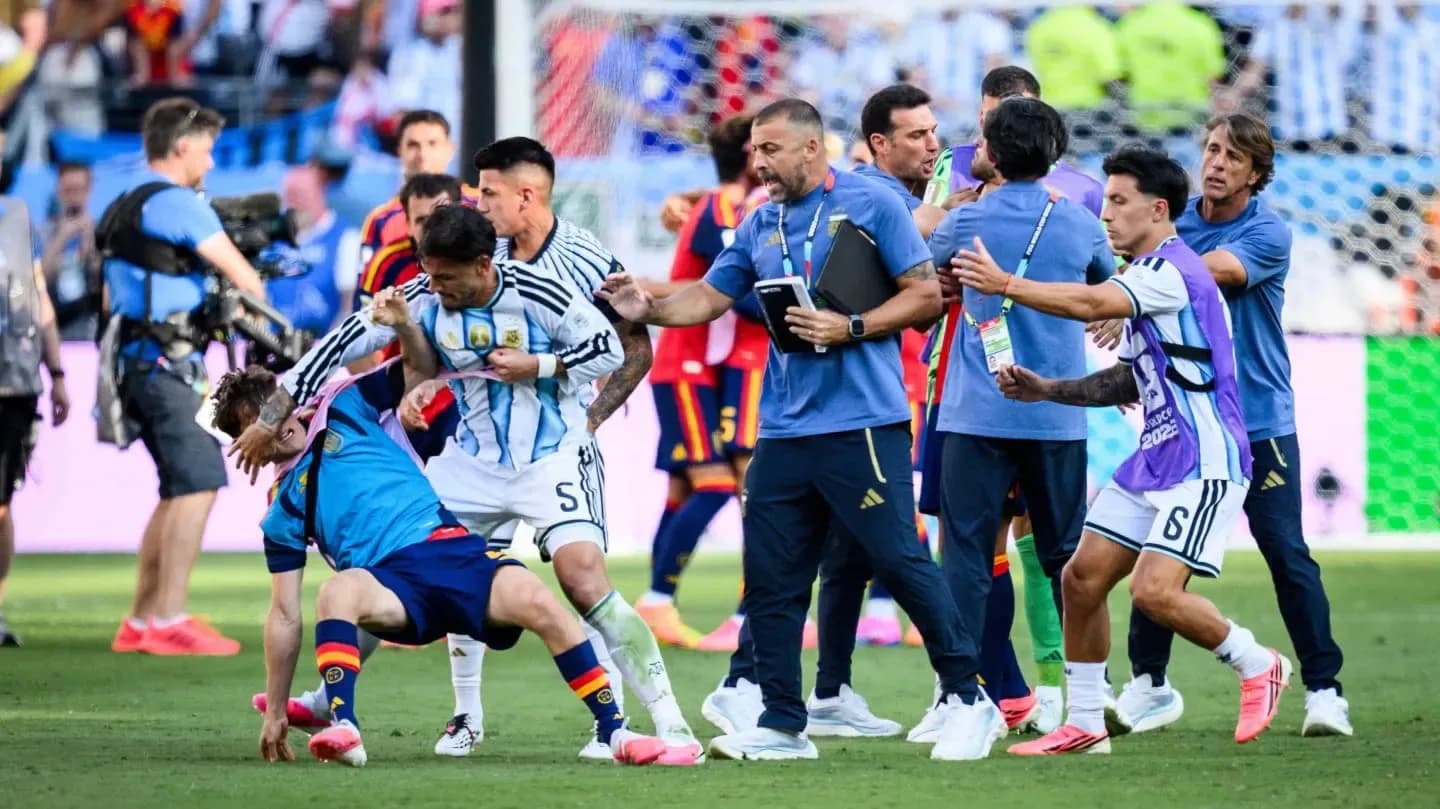 Di María defendió a Paredes y Molina tras las duras sanciones de la FIFA: "Bastante exagerado" - TyC Sports