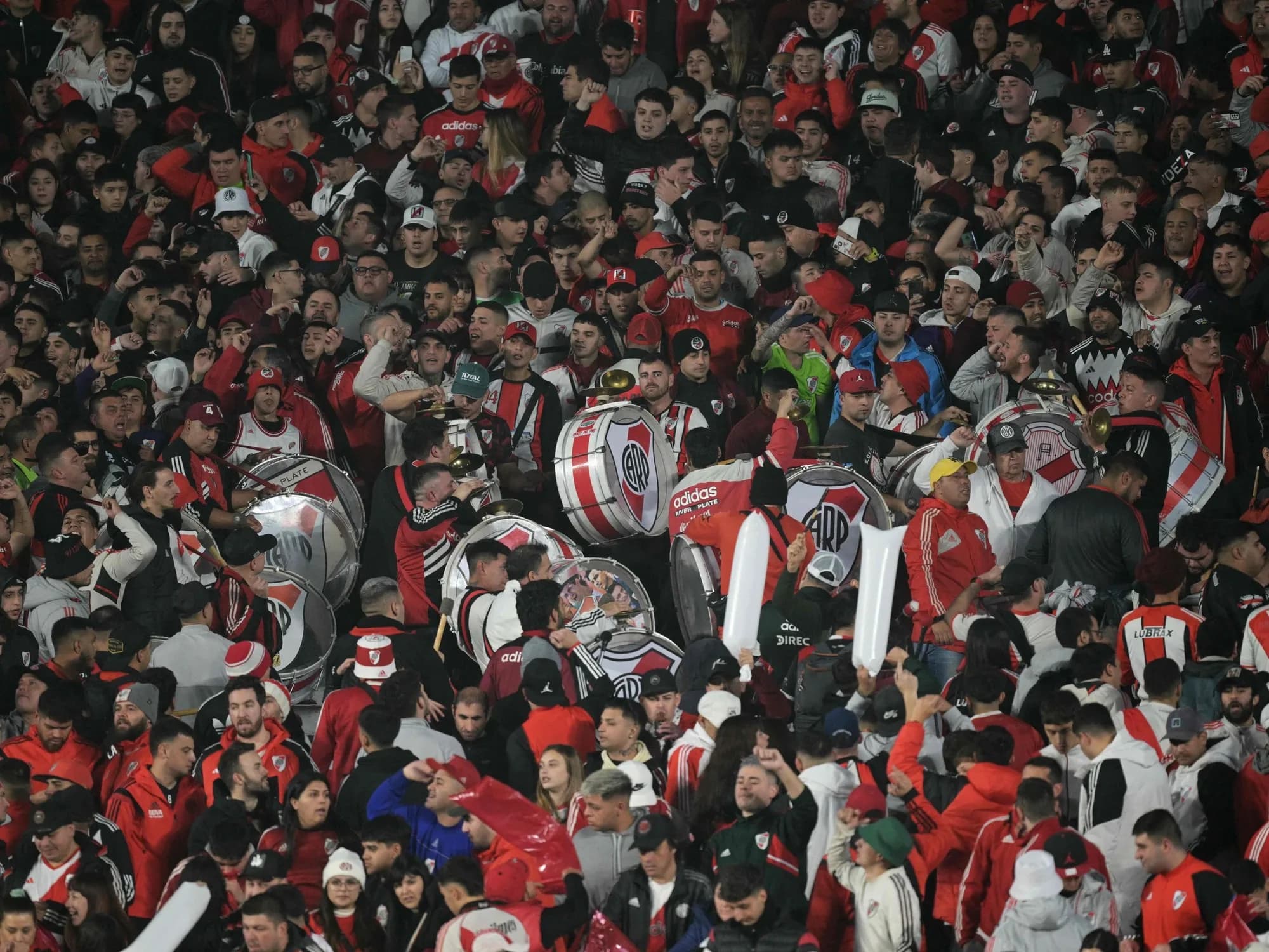 River llevará hinchas a la cancha de Banfield: cuántas entradas le dieron y elevado precio