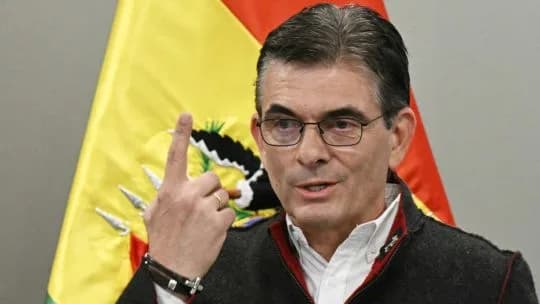 El presidente de Bolivia nombró a un nuevo ministro de Economía para conseguir hasta US$10.000 millones en nuevo financiamiento