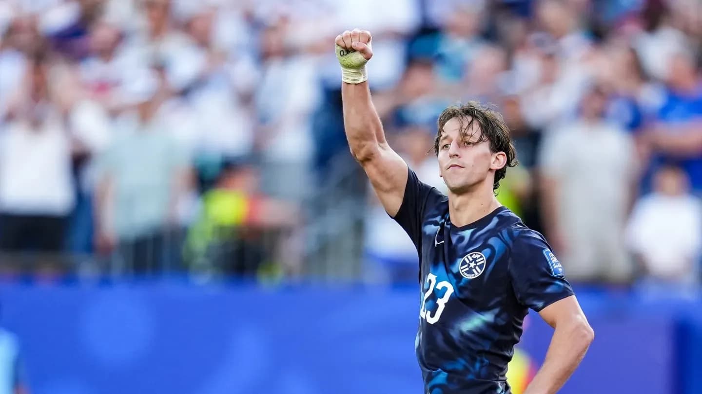 Los provocativos posteos de Kendry Páez y Galarza tras la eliminación de River - TyC Sports