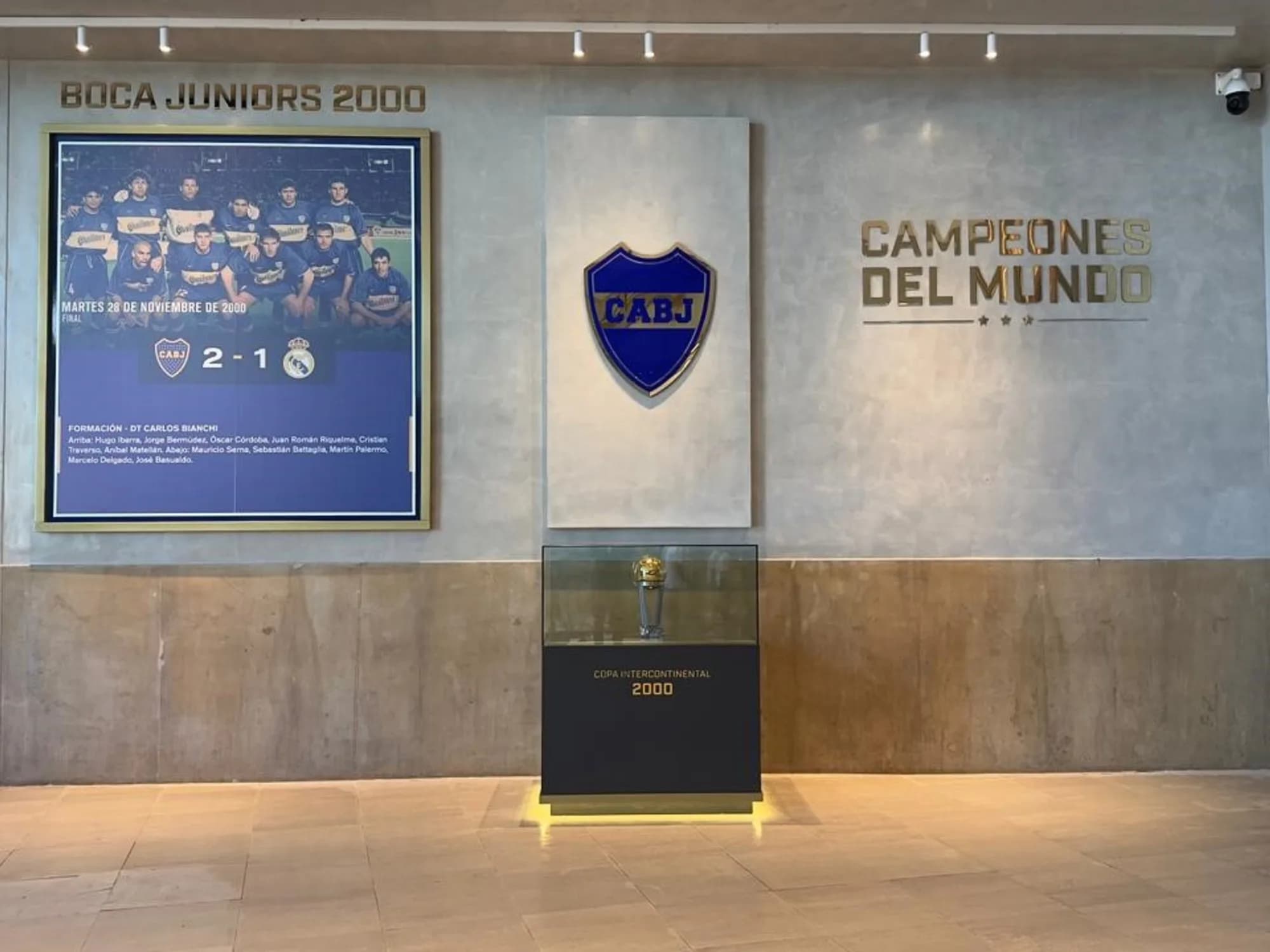 Así quedó el hall de la Bombonera y así lo encontrarán los socios en el partido de Boca