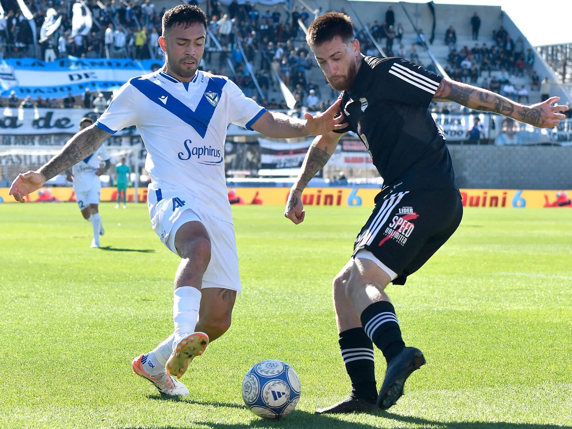 Vélez se lo empató a Riestra y va por la victoria