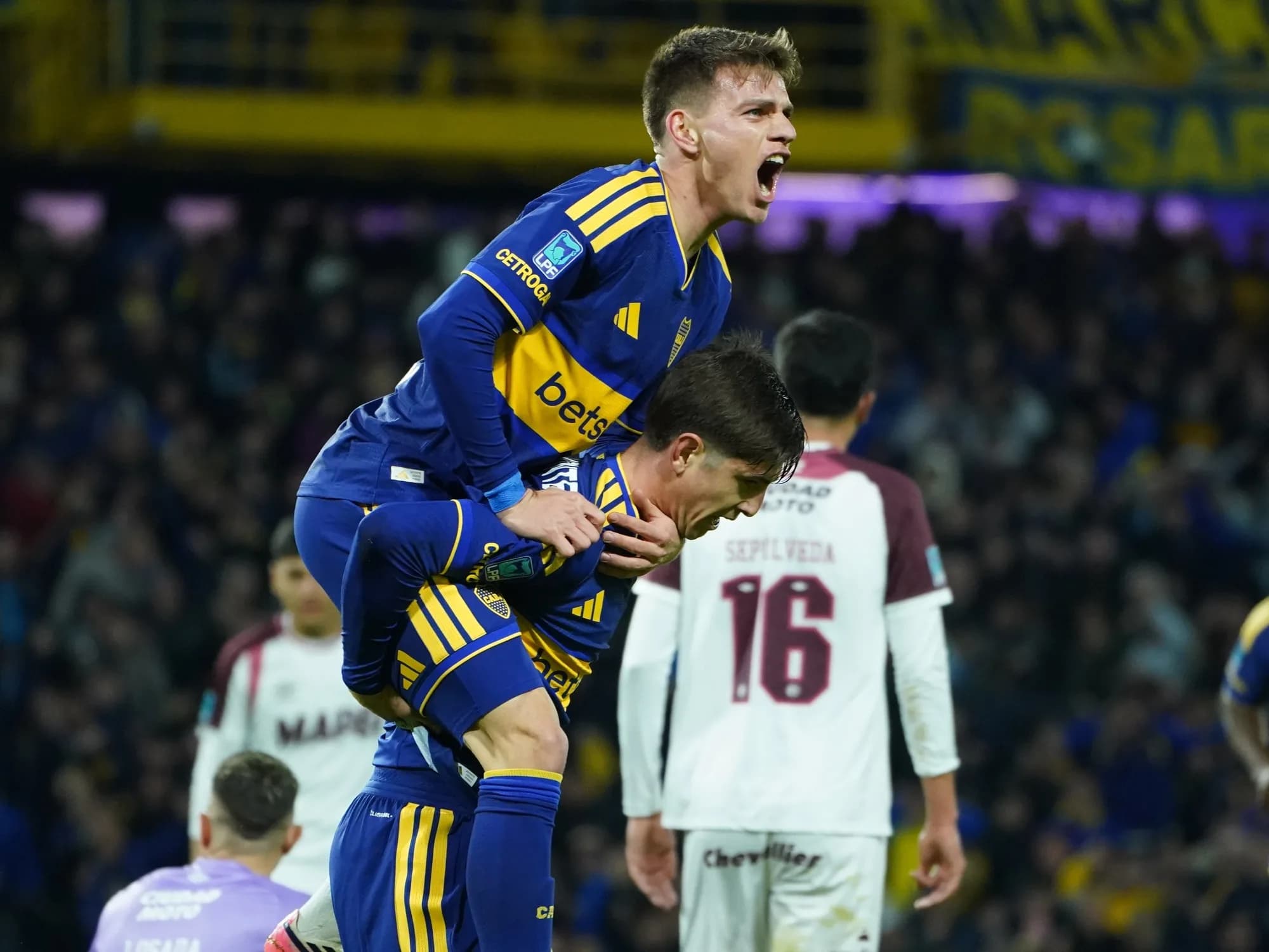 Zenón, entre una oferta de México y la decisión de Boca
