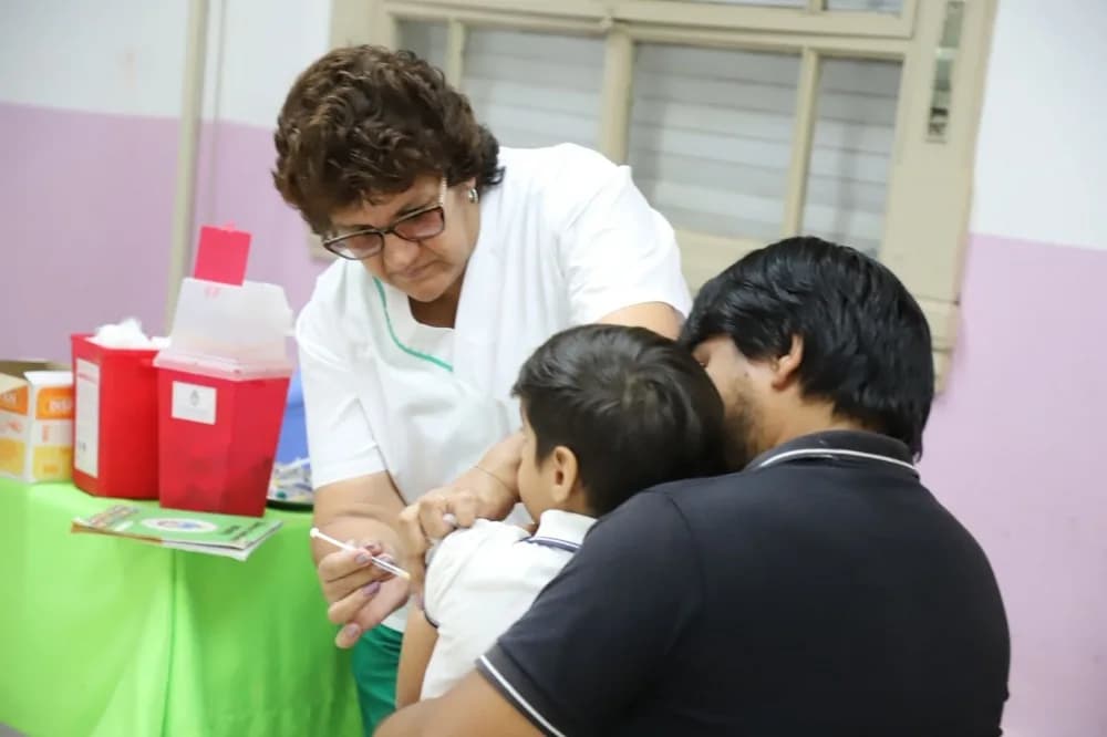 Vacunas para ingreso escolar: piden que se apliquen a los 5 años