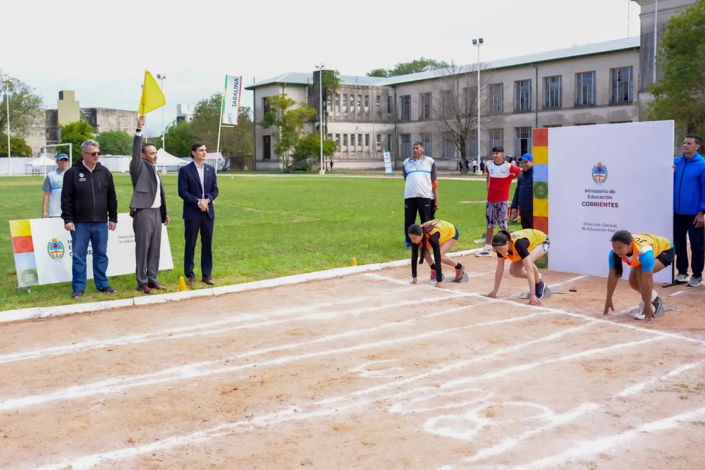En la apertura de los Interescolares Provinciales, Valdés ratificó un fuerte respaldo al deporte