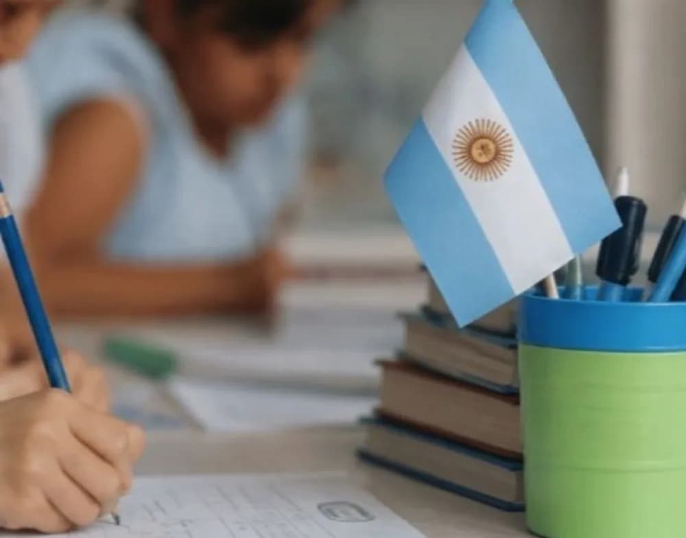 Día del Maestro: ¿Qué pasará con las clases en Corrientes?