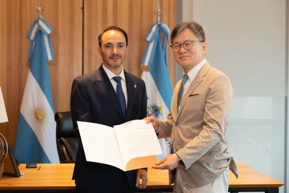 Juan Pablo Valdés recibió al nuevo embajador de Corea del Sur