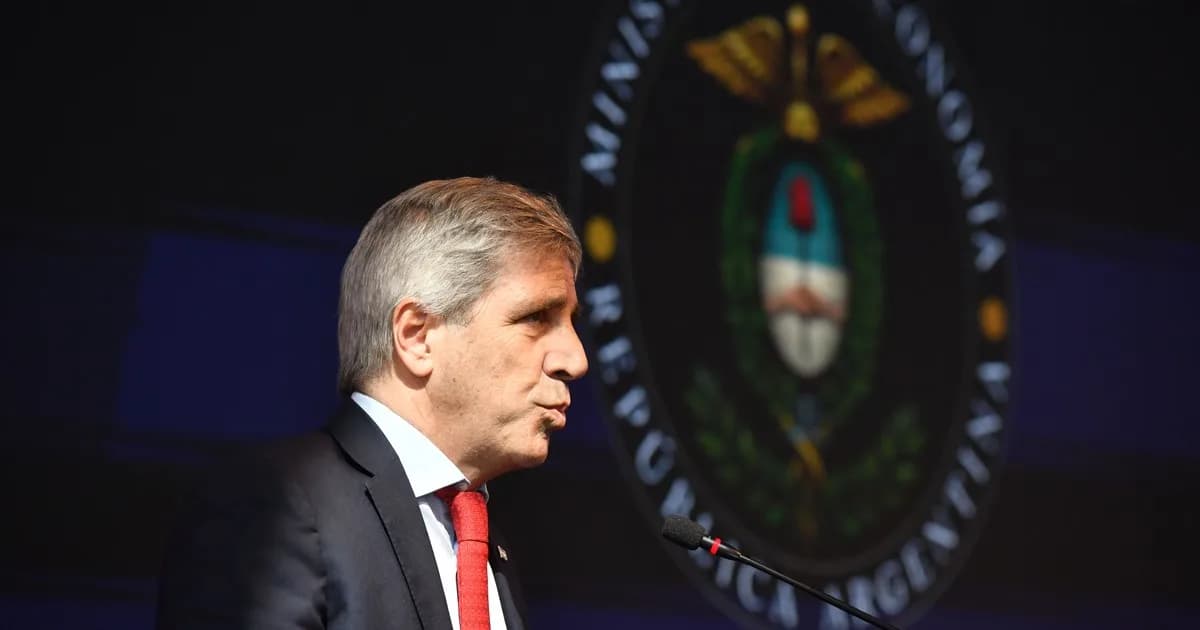 El Gobierno pide permiso para endeudarse en dólares por hasta US$ 34.000 millones en 2027