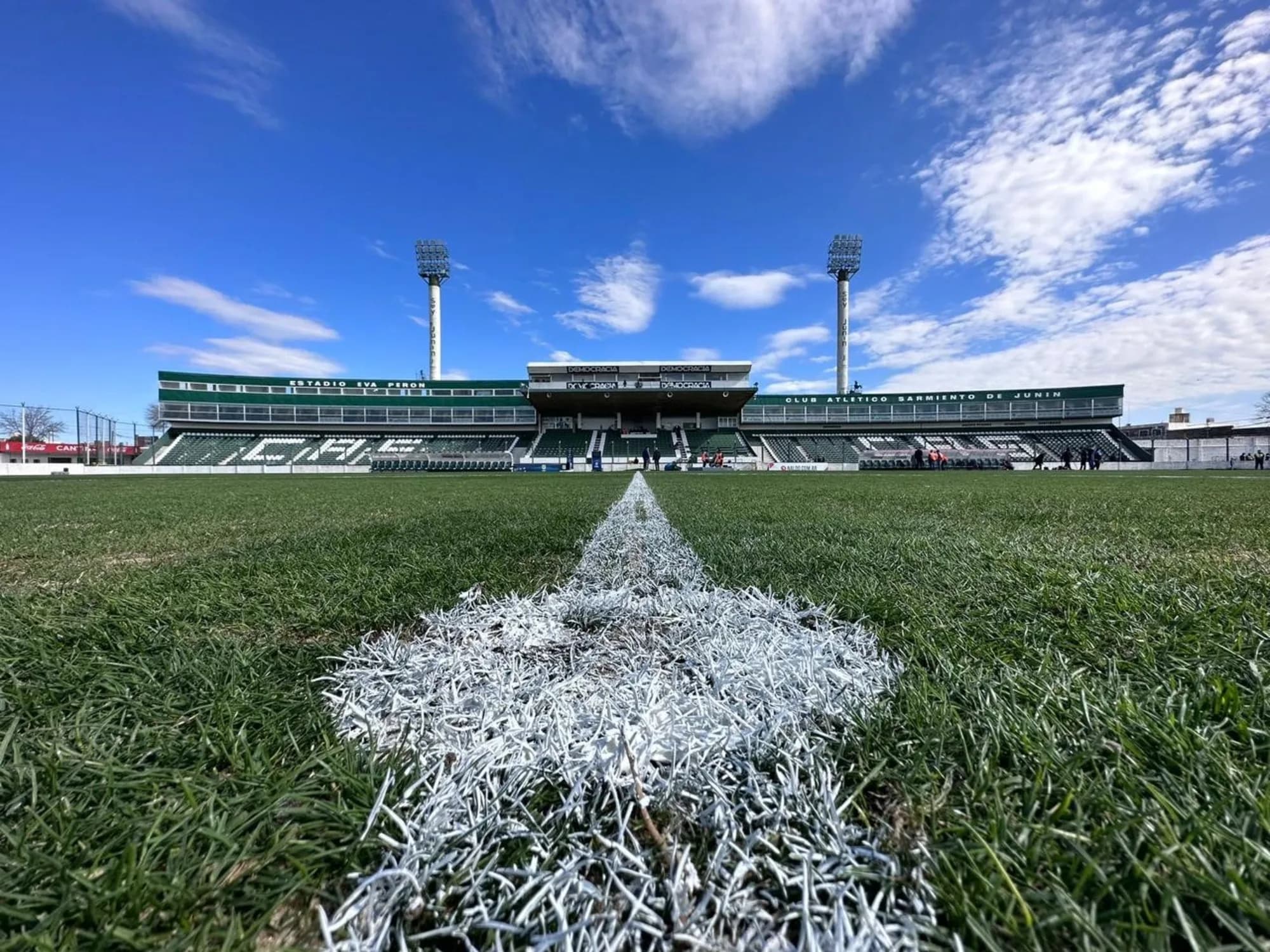 El partido de la discordia: Sarmiento-River podría volver a cambiar de día
