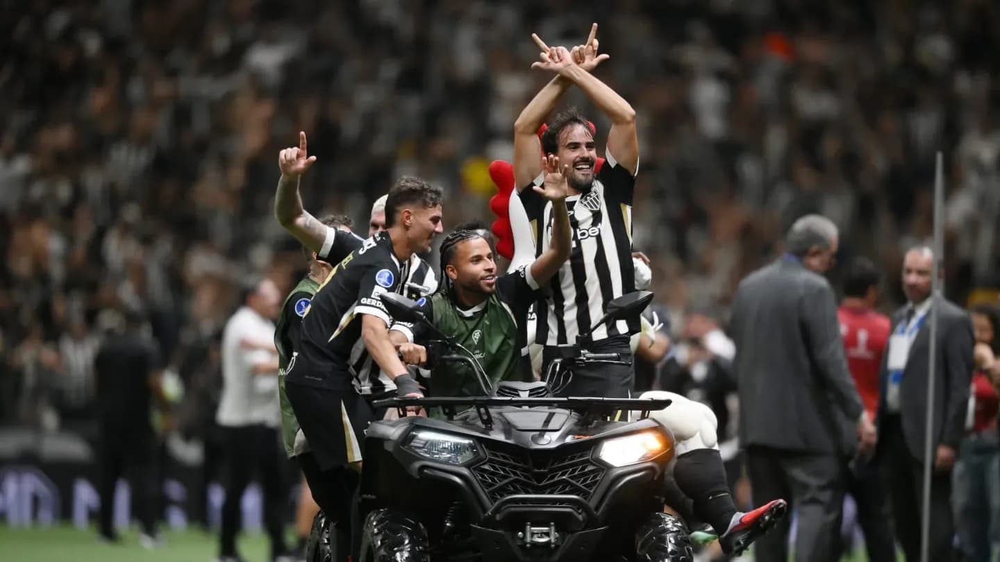 El repudiable festejo de Mineiro al eliminar a Santos de la Copa Sudamericana - TyC Sports