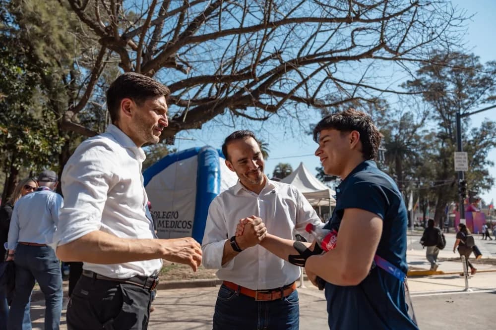 Juntó a Pulllaro, Valdés recorrió las instalaciones de los Suramericanos