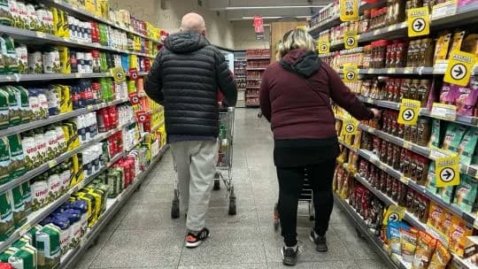Inflación de septiembre: los alimentos acumulan dos semanas de subas y las consultoras proyectan un 2% mensual