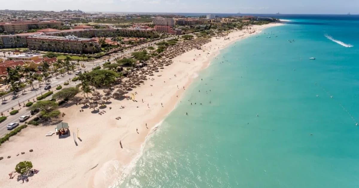 Aruba: cómo la isla paradisíaca se reconvirtió al turismo sustentable y hoy es un imán para los argentinos