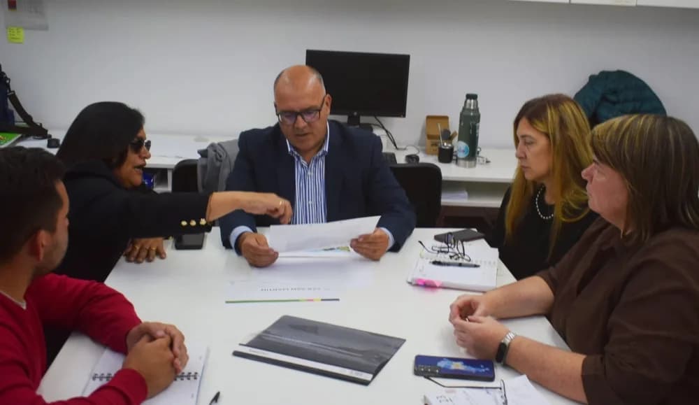 Presentaron el proyecto de remodelación de la plaza central