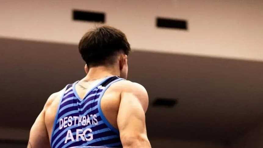 El Titán que encontró refugio en la lucha, rompió una sequía olímpica de 25 años y va por los Juegos Suramericanos 2026 - TyC Sports