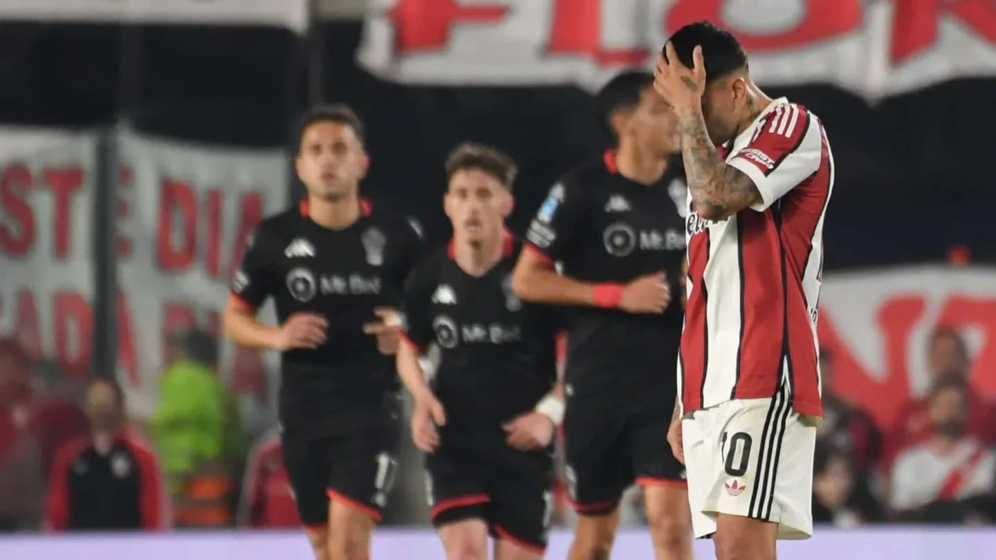 El golpazo que se dio River contra Huracán - TyC Sports