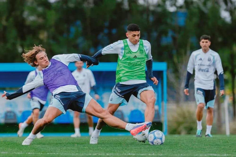La Selección argentina volvió a entrenarse con vistas a amistosos