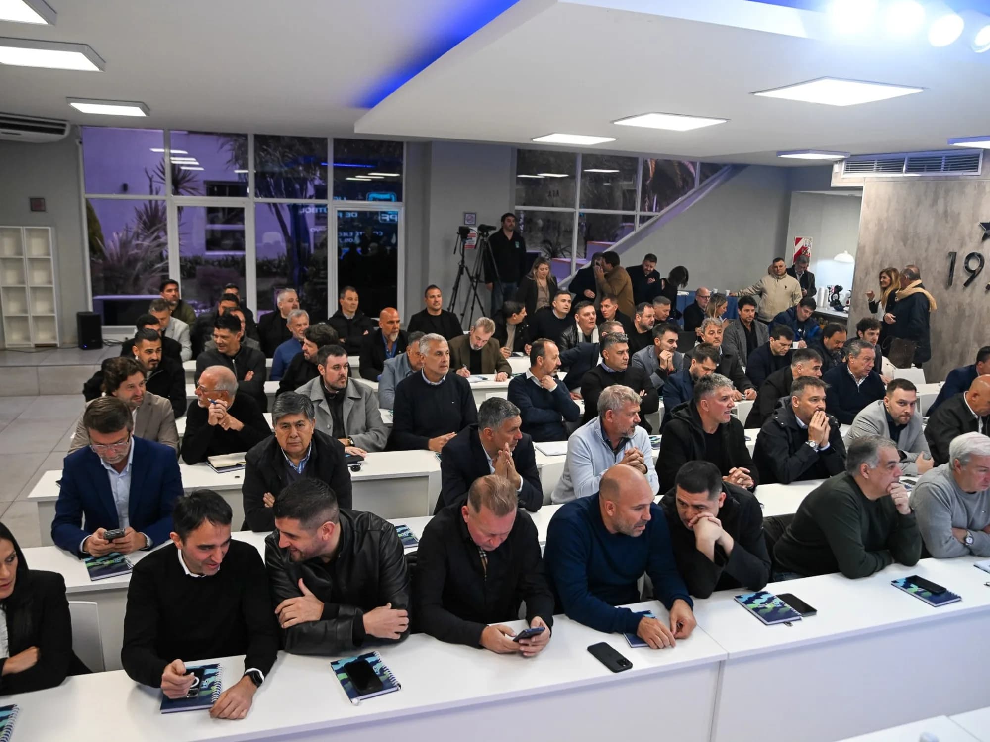 La AFA inventa una nueva Copa para el 2027