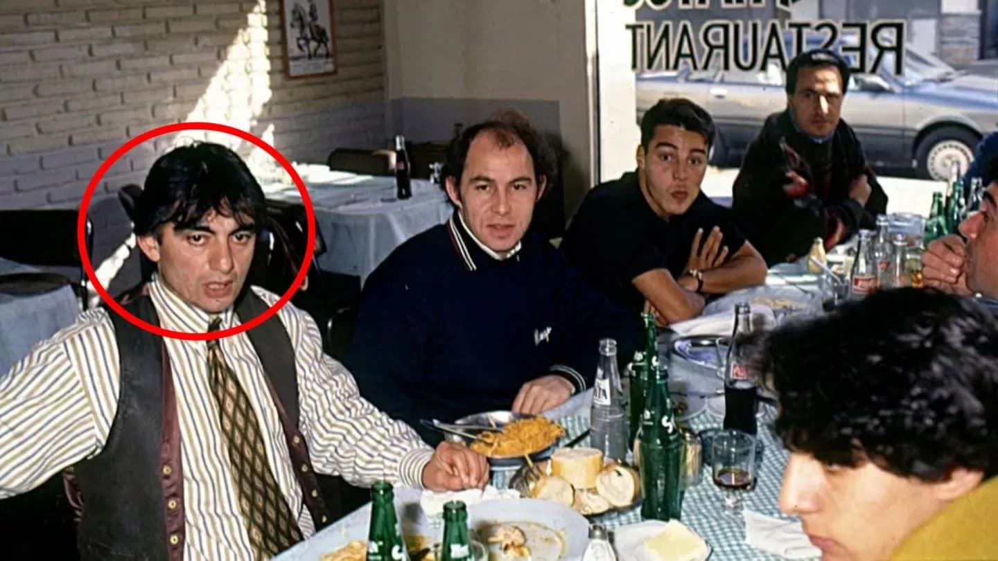 Jugó con Bochini y Maradona, ganó tres Libertadores y ahora atiende un bar en su pueblo - TyC Sports