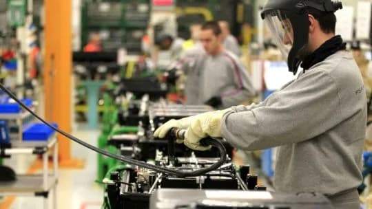 La actividad económica cayó 2,9% en julio, según el INDEC