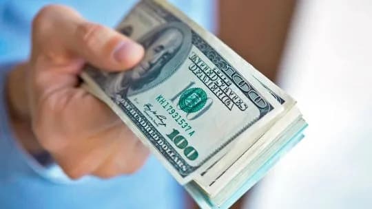 Segunda mayor compra de argentinos por ahorro: US$ 2.500 M en agosto