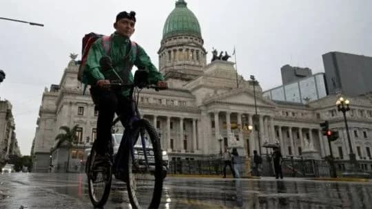 No es la inflación: el trabajo que se degrada explica la nueva suba de la pobreza