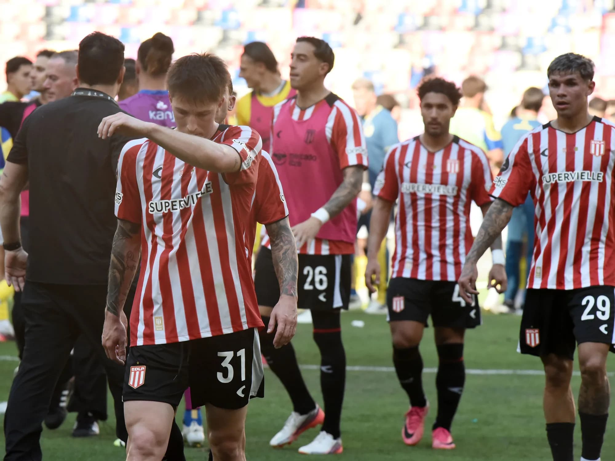 Exclusivo Olé: cómo van a ser las sanciones por los incidentes en la final de la Supercopa Internacional