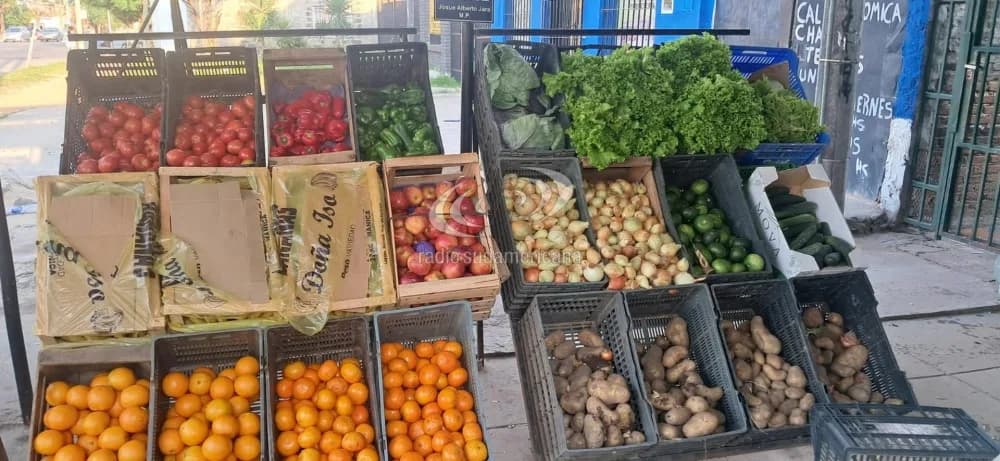 El tomate, la cebolla y la papa, artículos de lujo en Corrientes