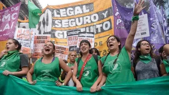 Día de Acción Global por el Aborto Legal: en RDI se repasó el acceso al aborto en Argentina y la historia de la lucha