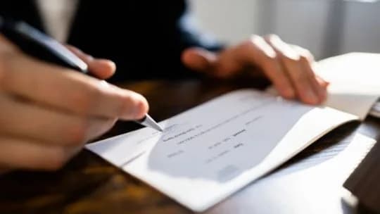 Córdoba: una persona ciega deberá abonar un pagaré, aunque aseguró que no había firmado el documento
