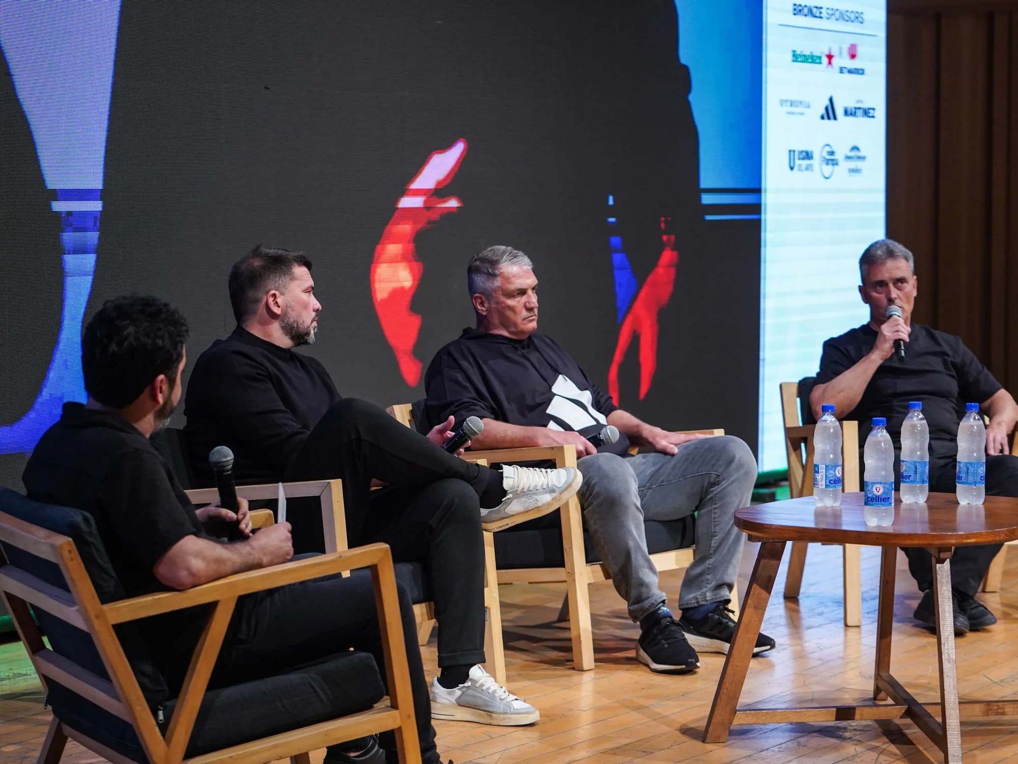 Boca Predio en el Olé Summit: la fórmula para las Inferiores, el día a día y la importancia de Riquelme
