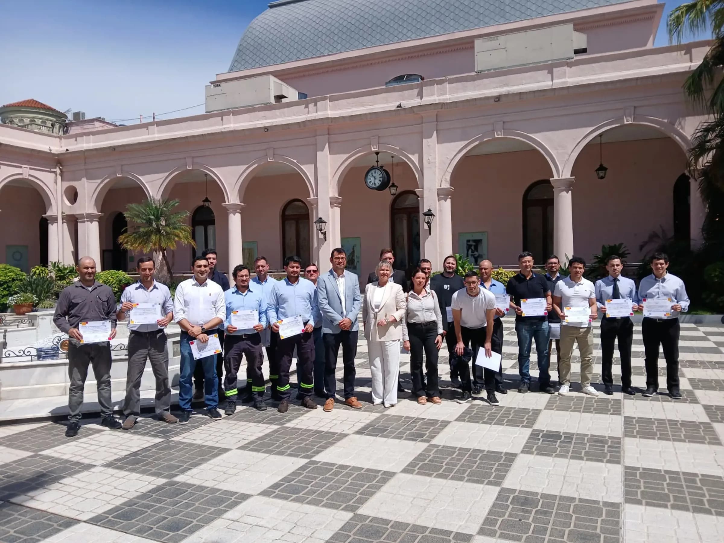 La Provincia entregó certificados del Curso de Gestores Energéticos