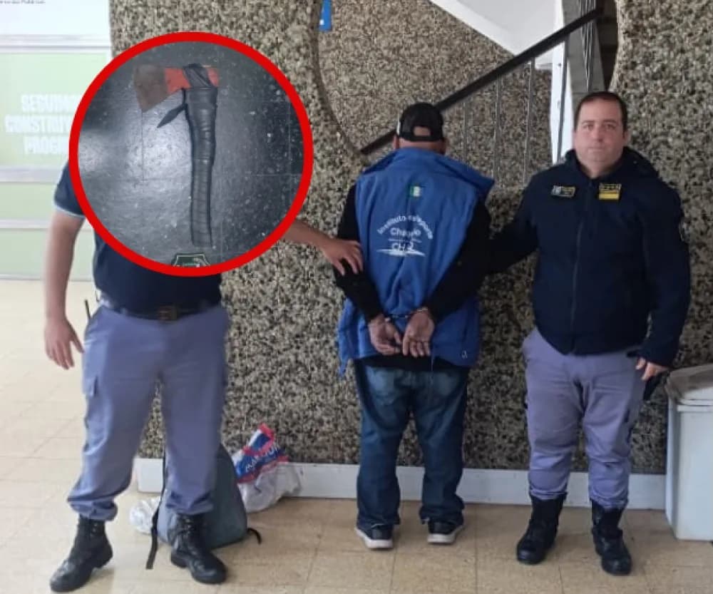 Chaco: ingresó a Casa de Gobierno con un hacha y fue detenido