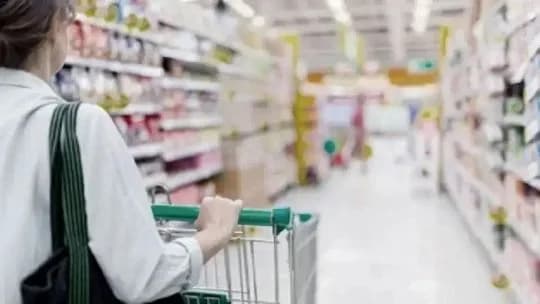 Se registró una nueva caída del consumo masivo: “Lo importante es que en lo que va del año ha caído el 2,7%”