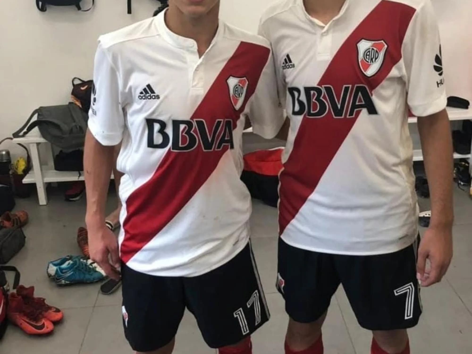Santiago Simón y Giuliano Simeone, otra historia de amistad que nació en River y continúa en la Selección