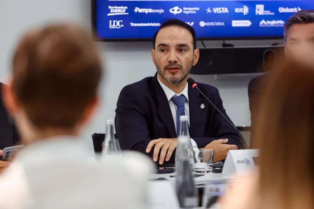 Argentina Week: Valdés en reunión con empresas e inversores europeos