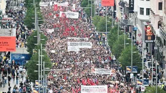 Crecen las protestas en España por la crisis inmobiliaria: fuerte presión sobre el gobierno