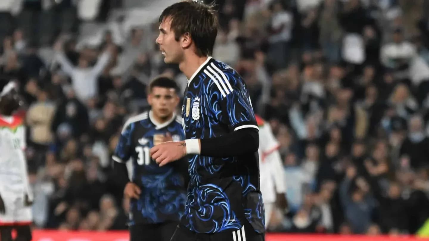 La sorpresiva reflexión de Mastantuono tras su primer gol con la Selección Argentina: "La gente es muy exigente conmigo" - TyC Sports