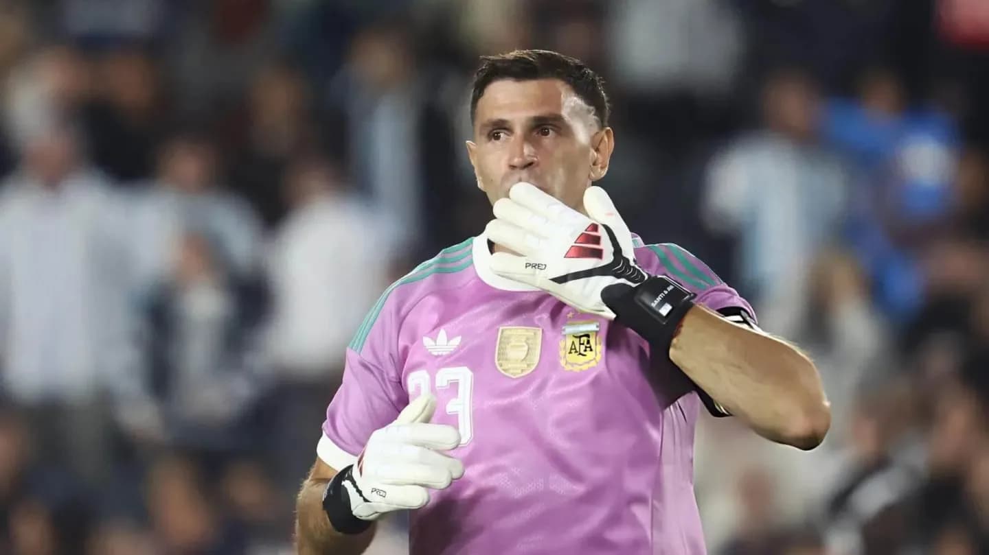 Dibu Martínez reveló la clave para seguir en la Selección Argentina y confesó: “Me gustaría ir a jugar a…” - TyC Sports