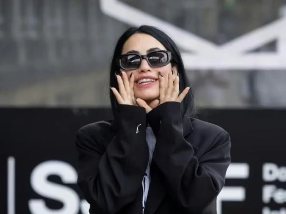 Lali Espósito recibió la visita de un ídolo en su interminable despedida de soltera