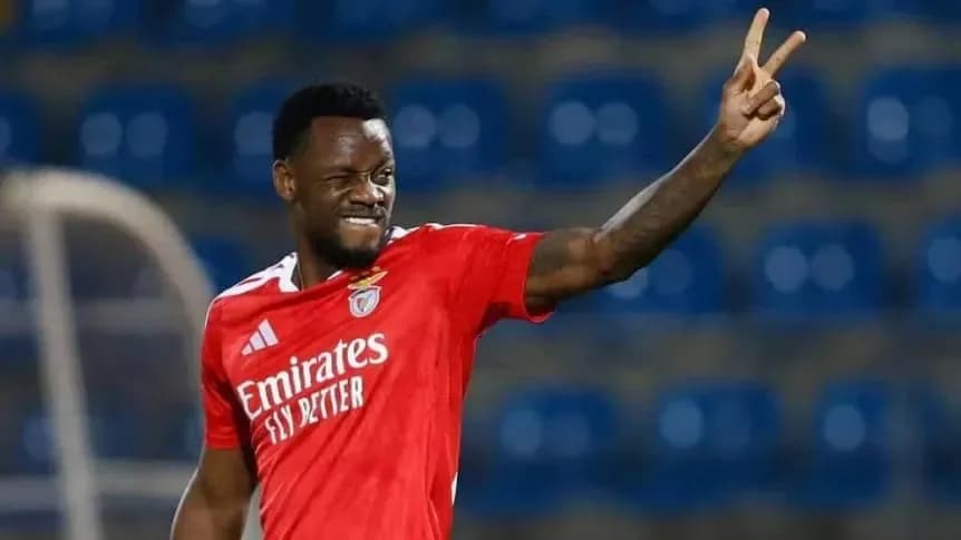 Brilla en Benfica y un excompañero reveló su arrogancia: "Ya soy rico, no necesito correr" - TyC Sports