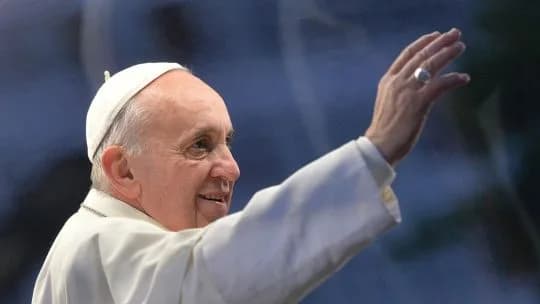 El Vaticano anuncia la publicación de “El Diario personal del Papa Francisco”, un libro del cardenal Fernández
