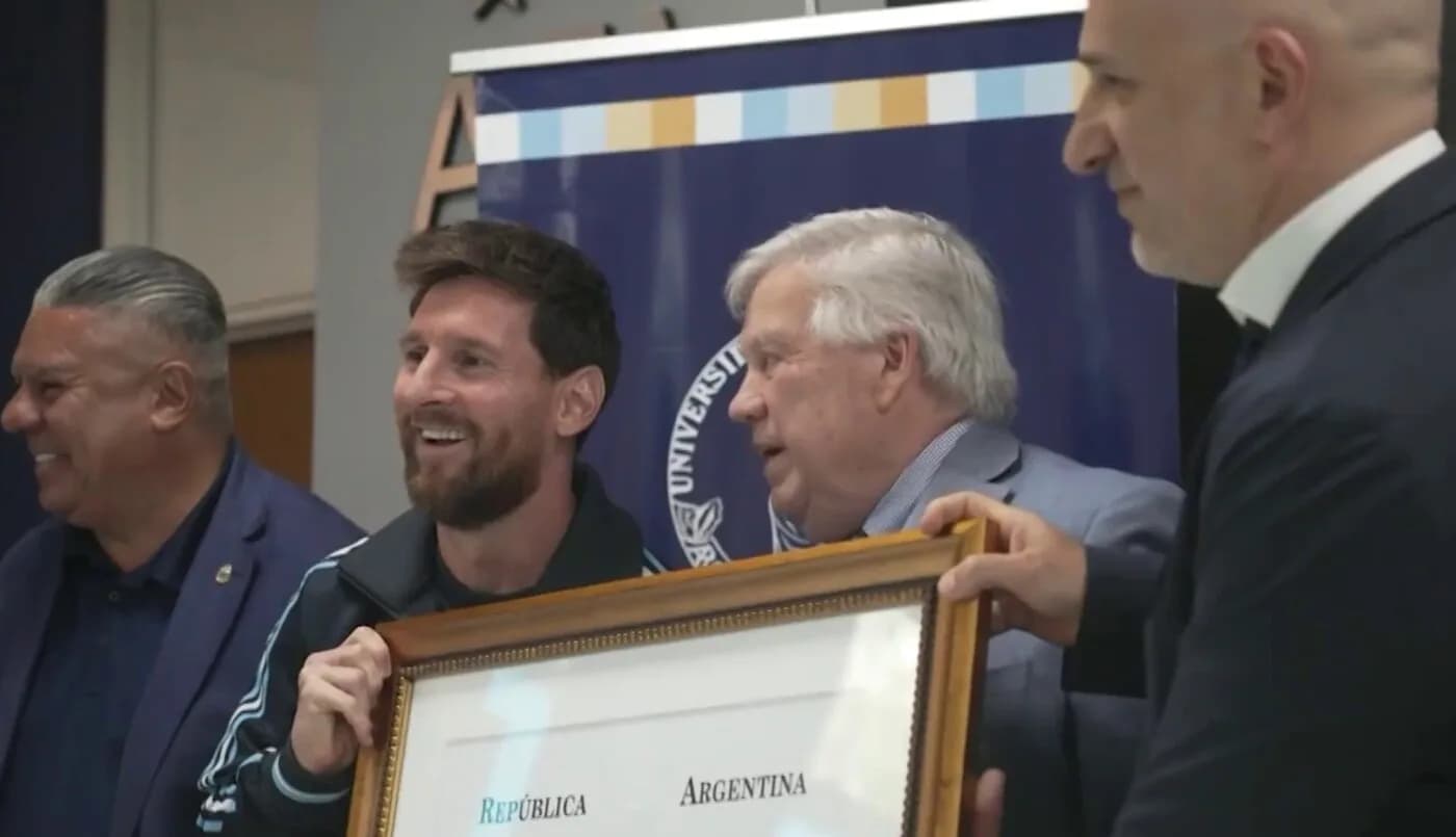 La UBA le entregó a Messi el título de Doctor Honoris Causa