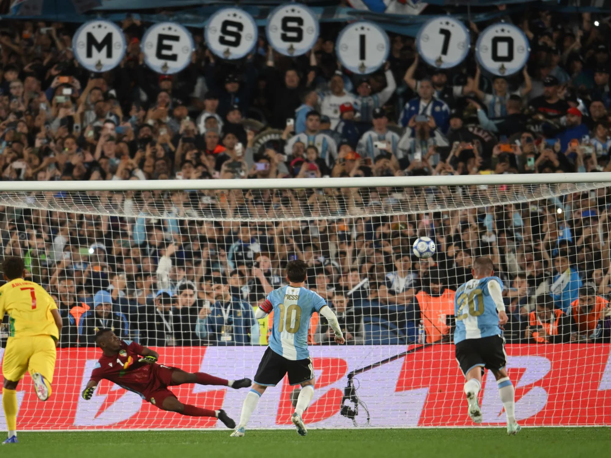 Video: el gol de Messi ante Benín