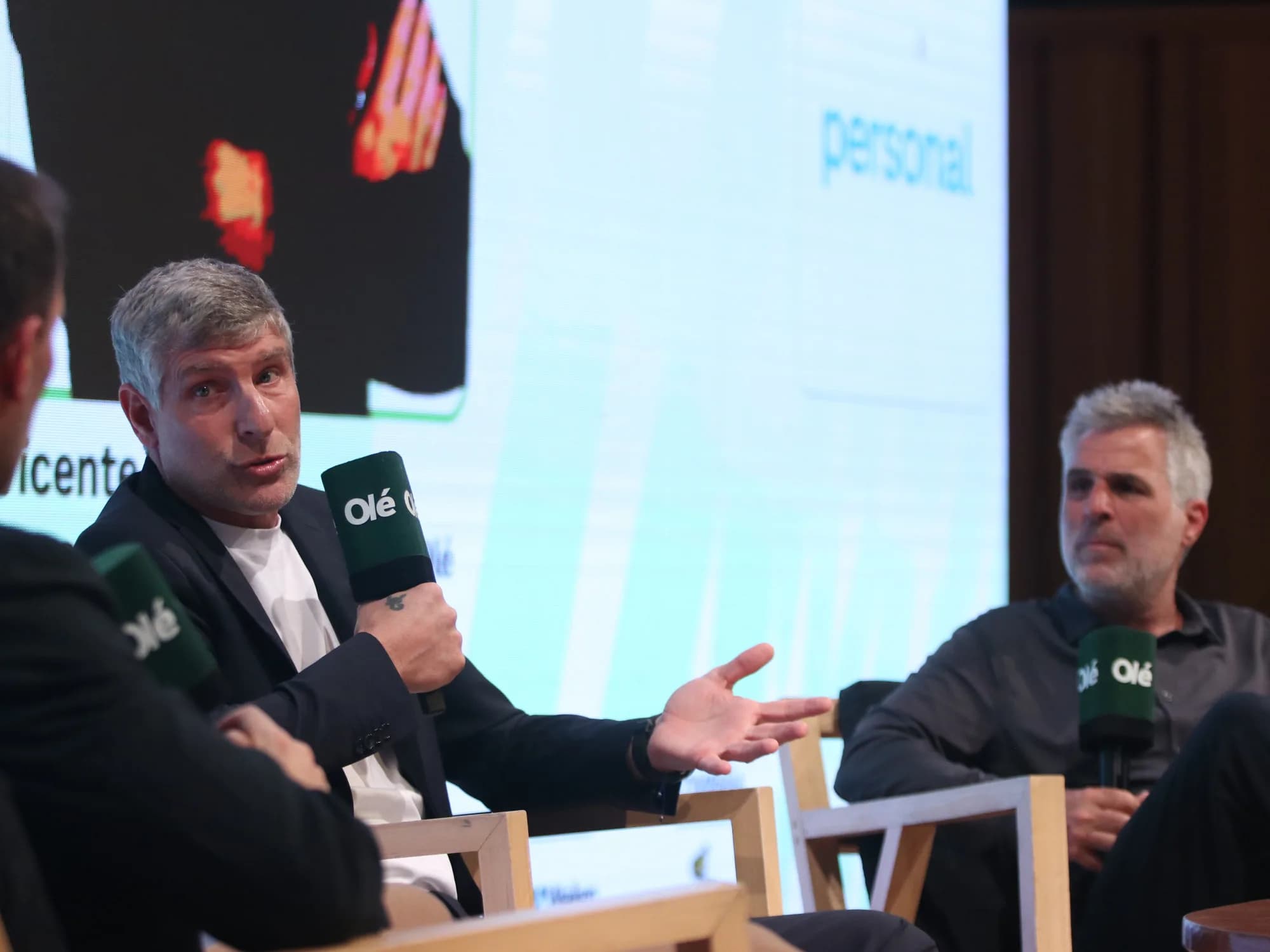 Martín Palermo se llevó una ovación en el Olé Summit: "Quería conectar con el hincha por medio del gol"