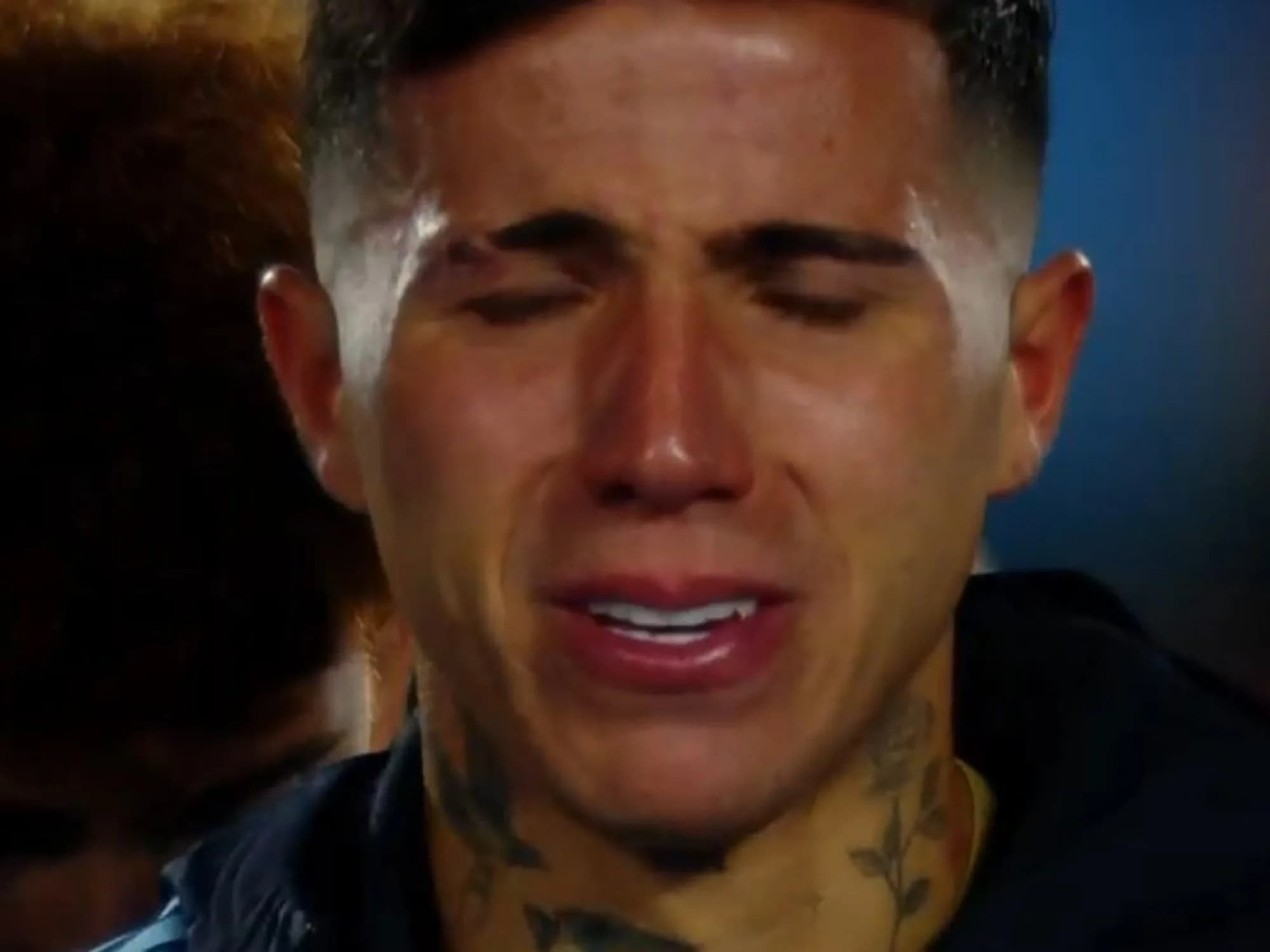 El llanto desconsolado de Enzo Fernández en la despedida de Messi de la Selección