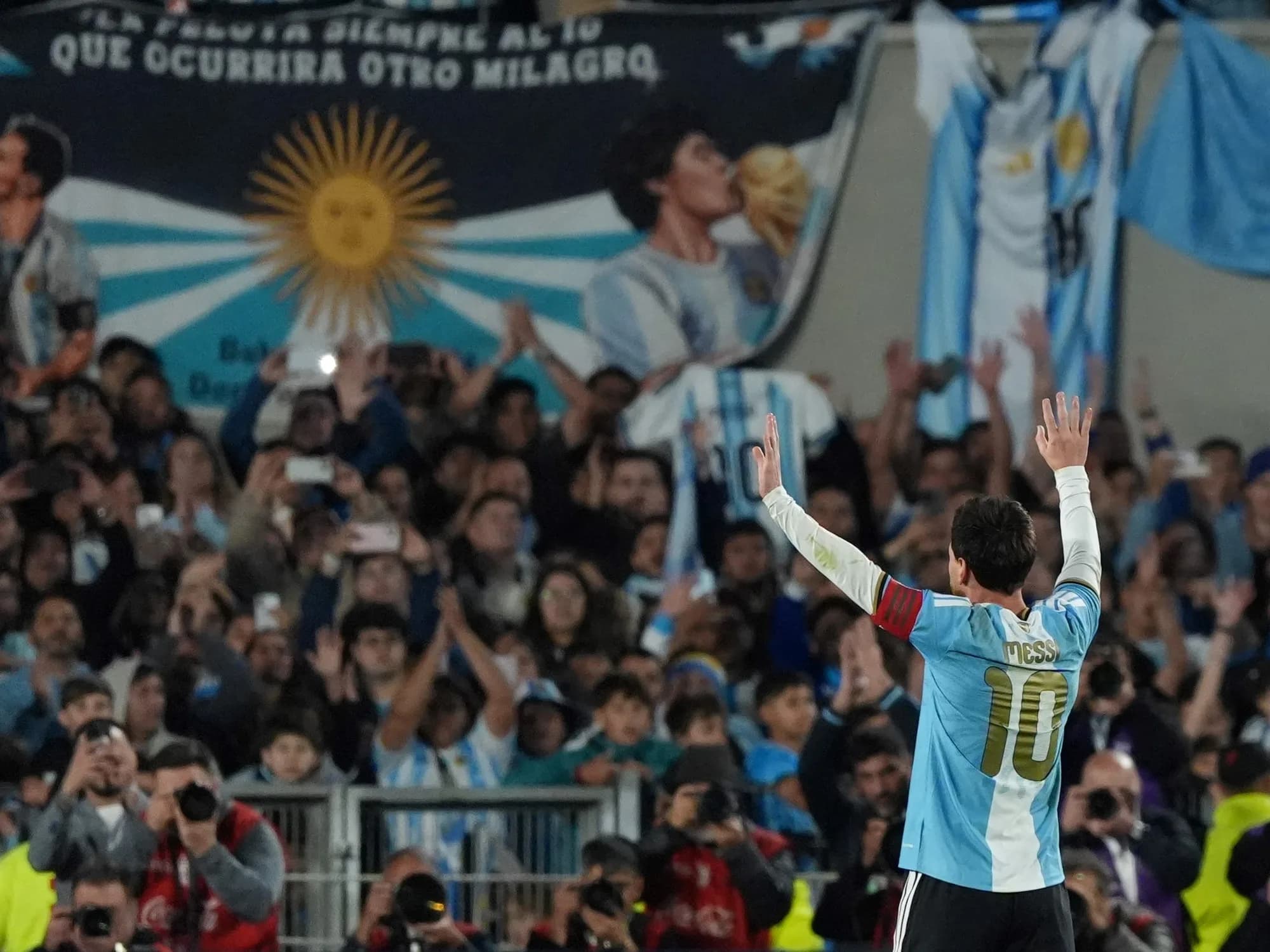Tras la despedida de Lionel Messi, ¿se puede retirar la 10 de la Selección Argentina?