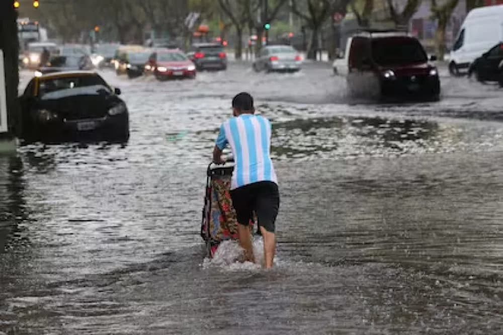 Temporal en el AMBA: fuertes tormentas, inundaciones y caída de granizo